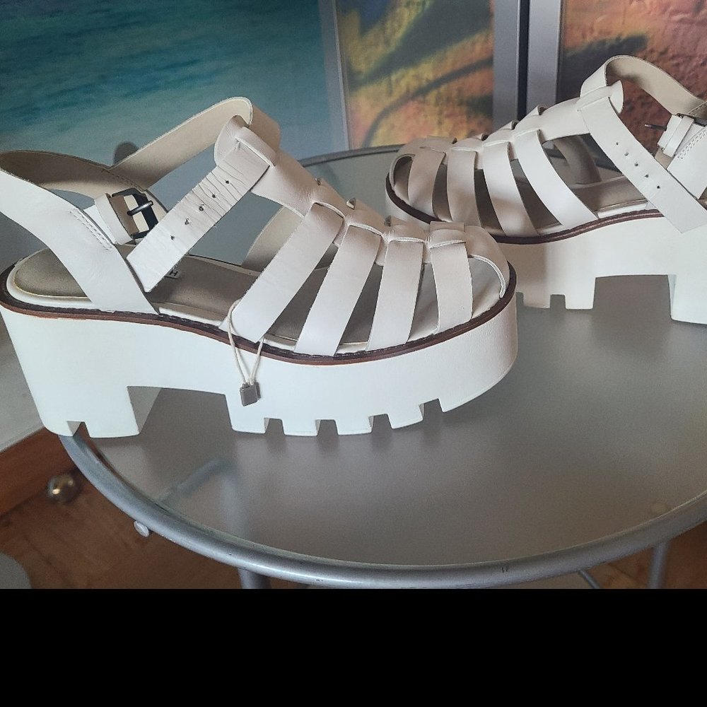 WINDSOR SMITH Sandals White Genuine Leather Fluffy